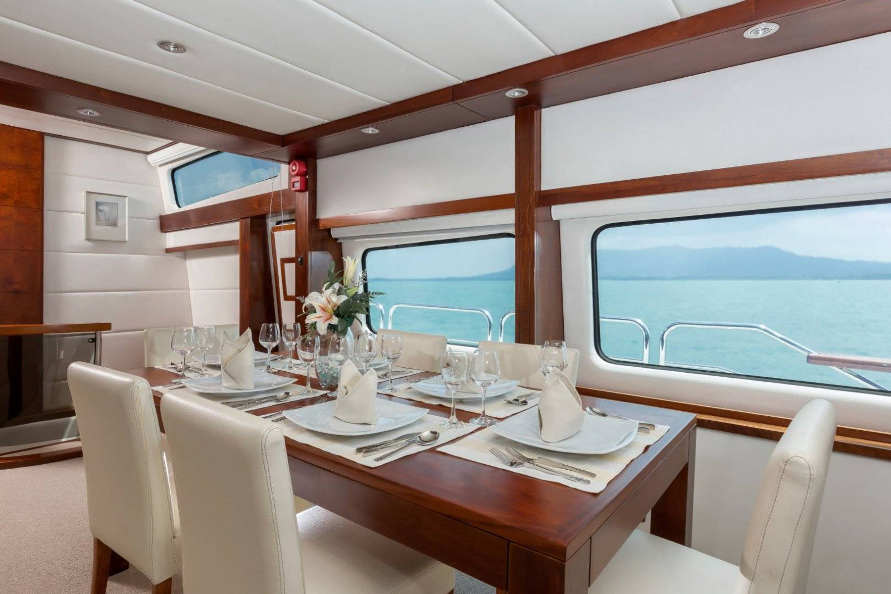Mia Kai exterior, interior and detail view 8