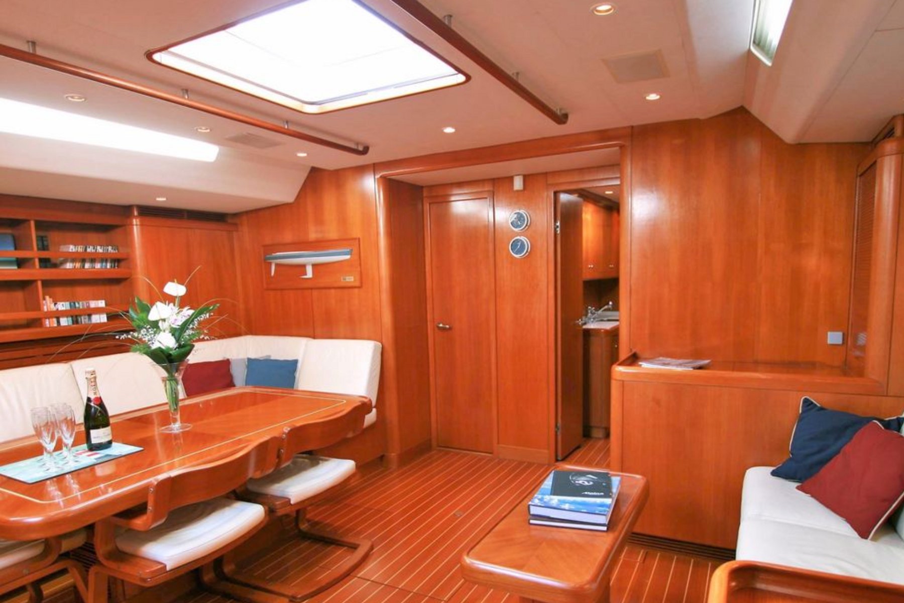 Kallima charter yacht exterior, interior and amenity view 3
