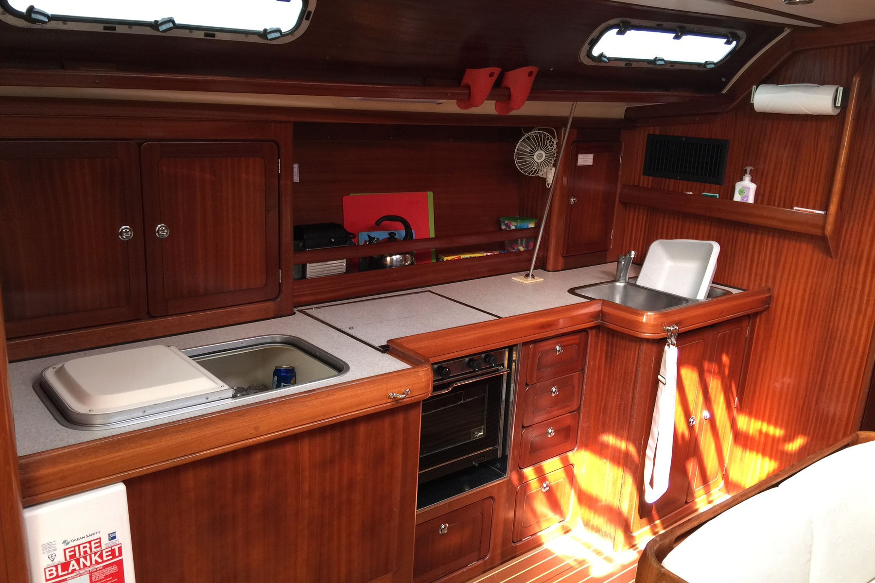 Sirocco Bavaria 47 exterior, interior and detail view 5