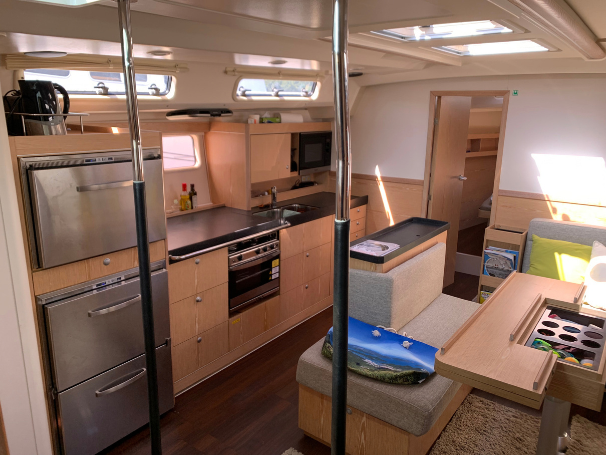 Hanse 505 exterior, interior and detail view 8