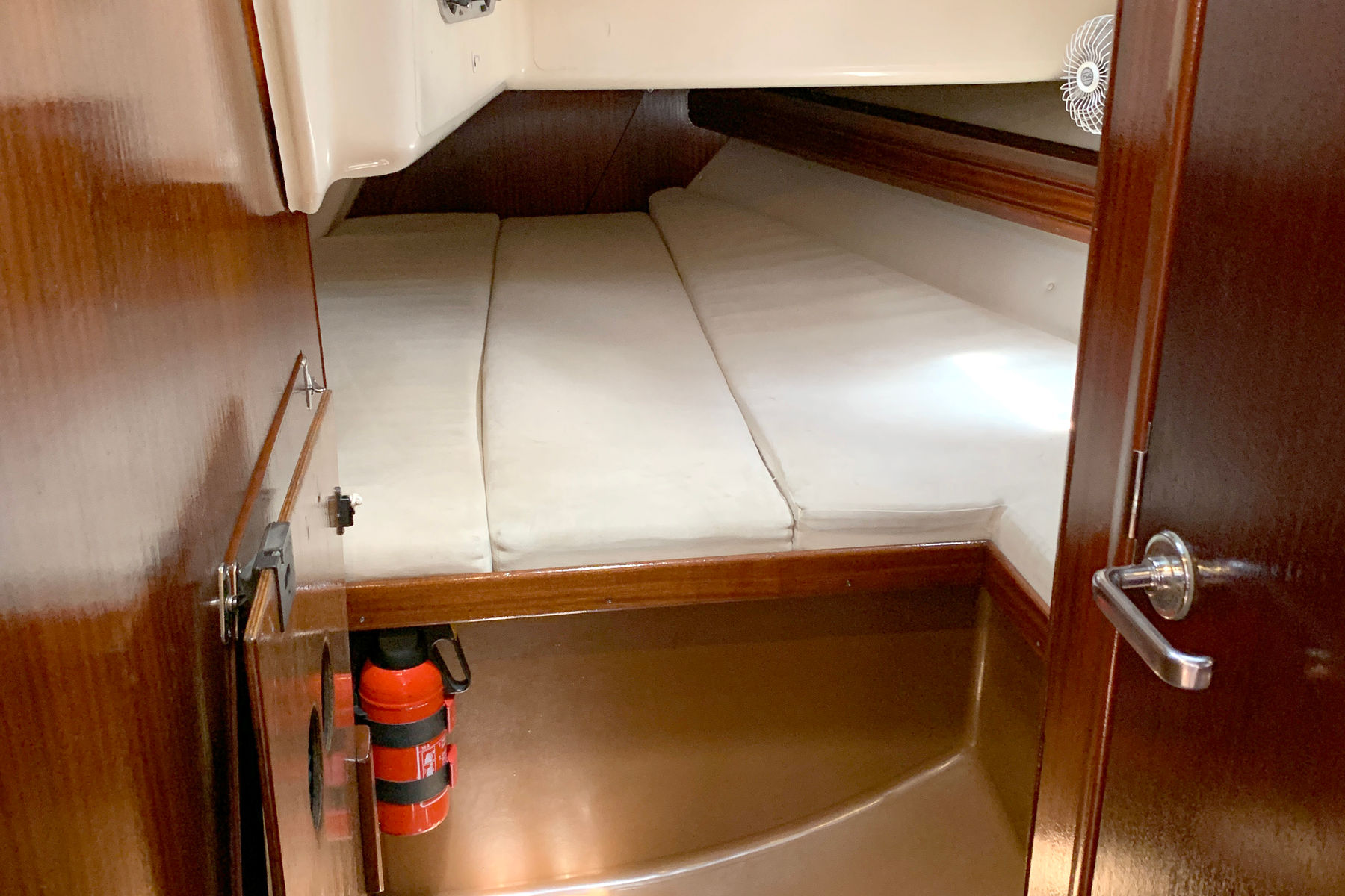 Sirocco Bavaria 47 exterior, interior and detail view 8