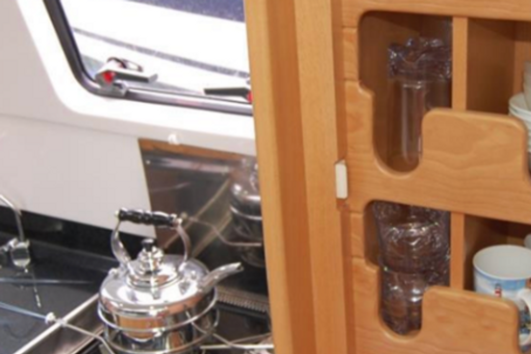 Seawind 1160 exterior, interior and detail view 6