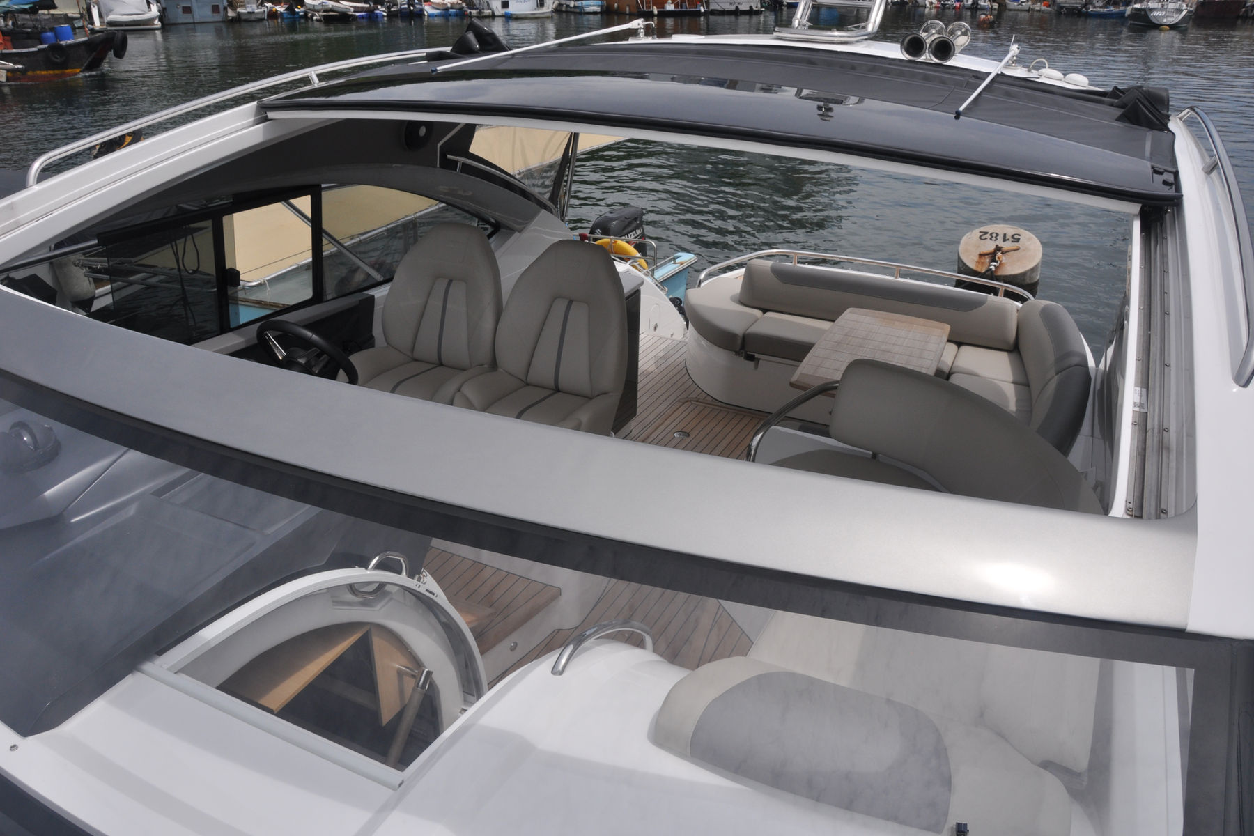 Princess V40 exterior, interior and detail view 6