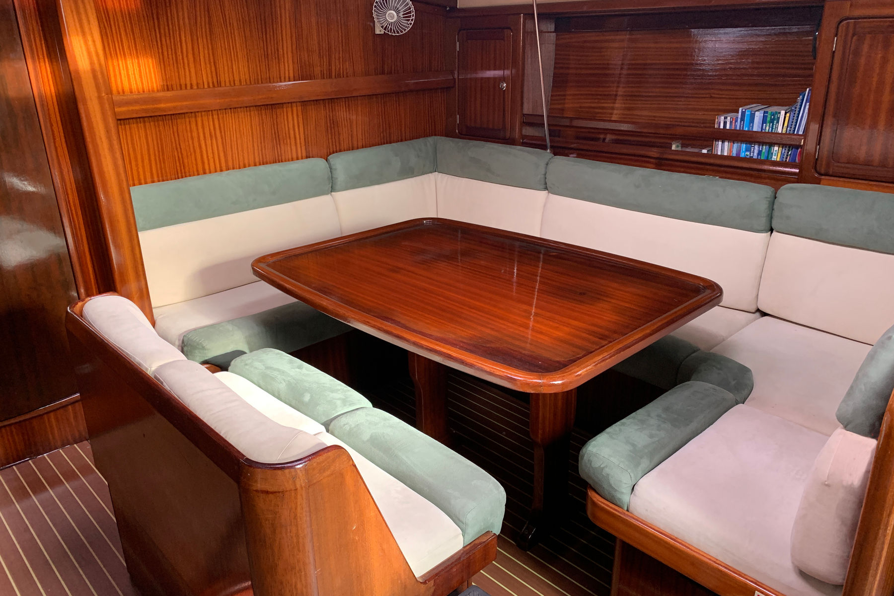 Sirocco Bavaria 47 exterior, interior and detail view 4