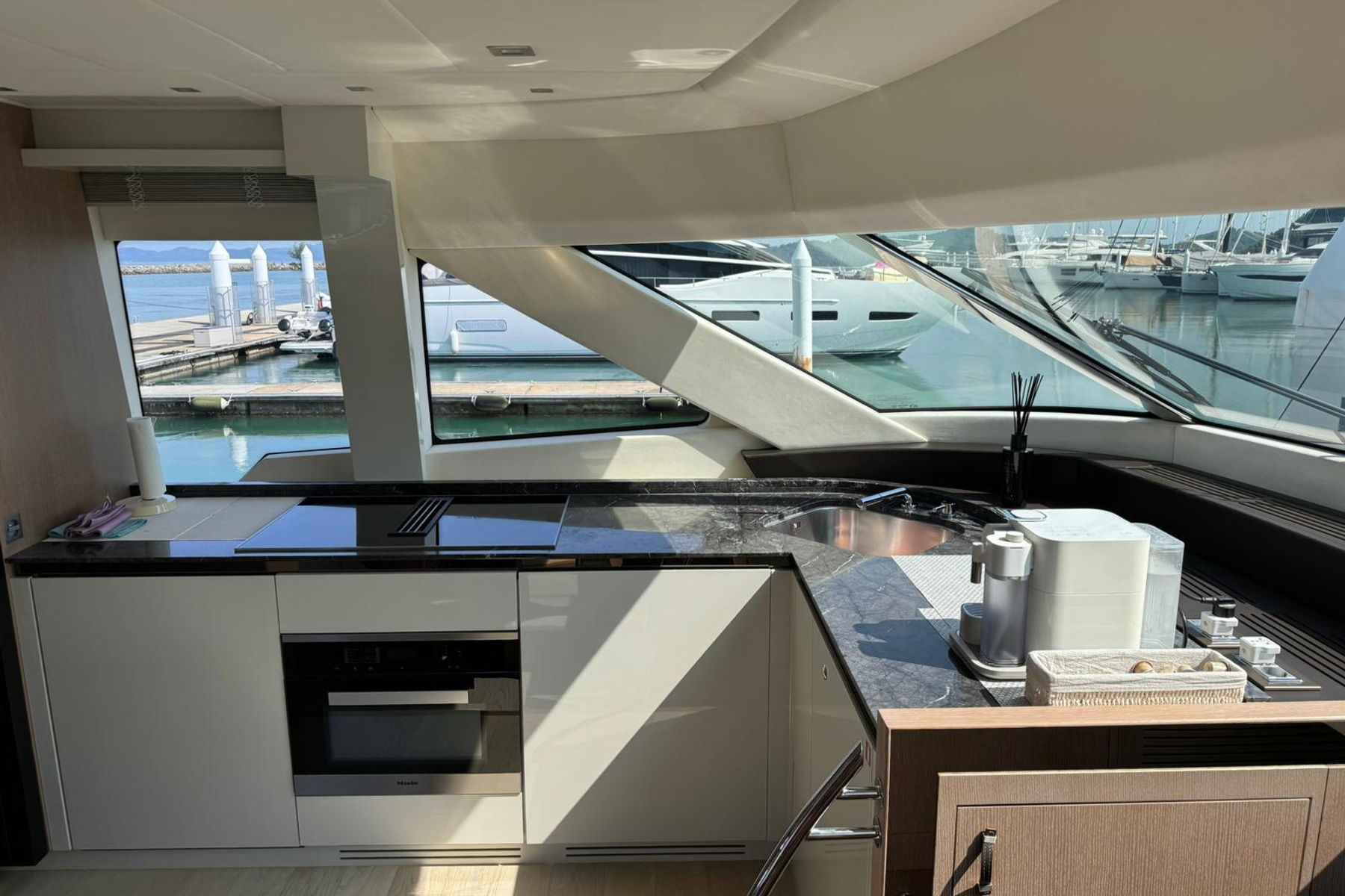 Illuzion exterior, interior and detail view 9