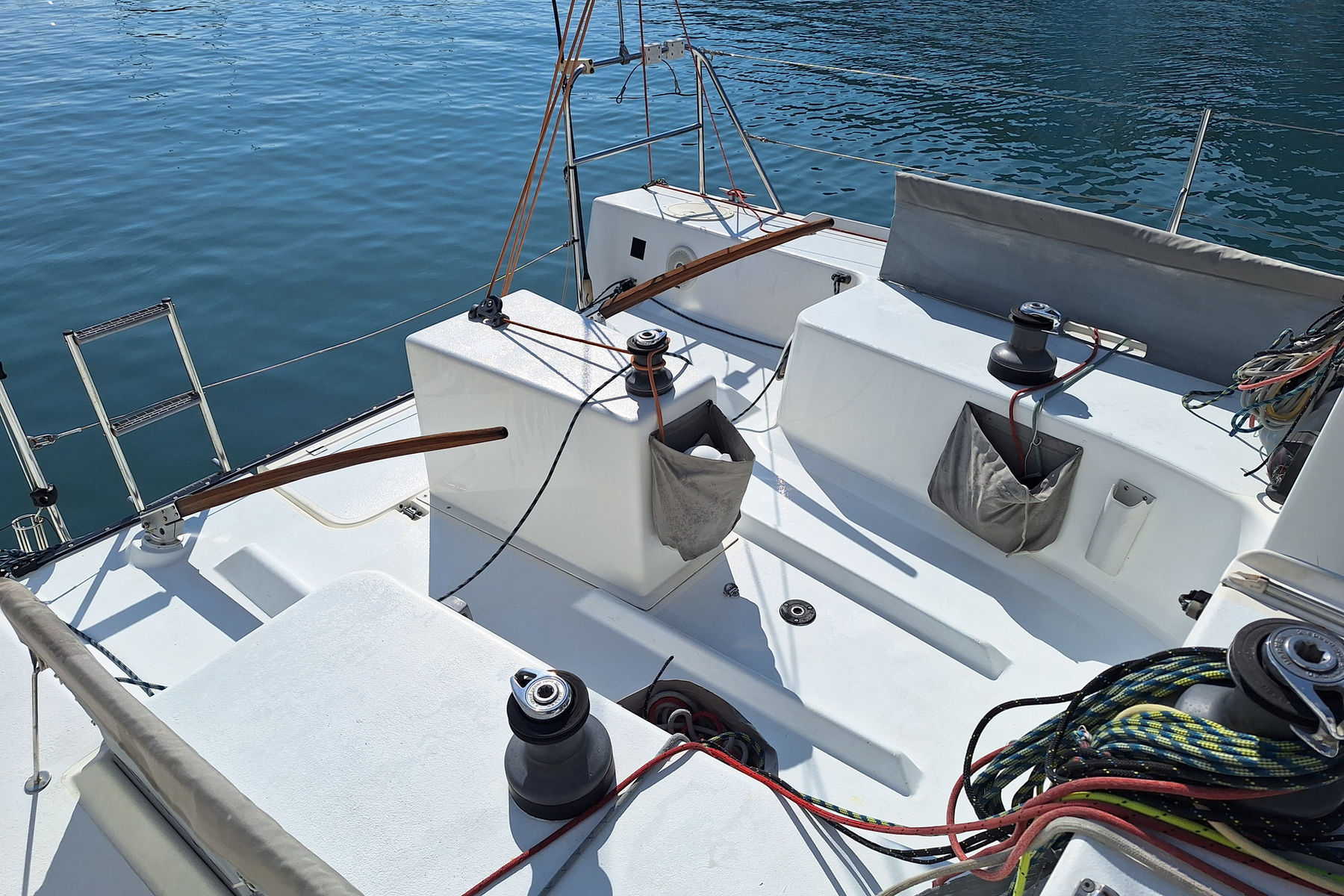 Pogo 10.50 exterior, interior and detail view 5