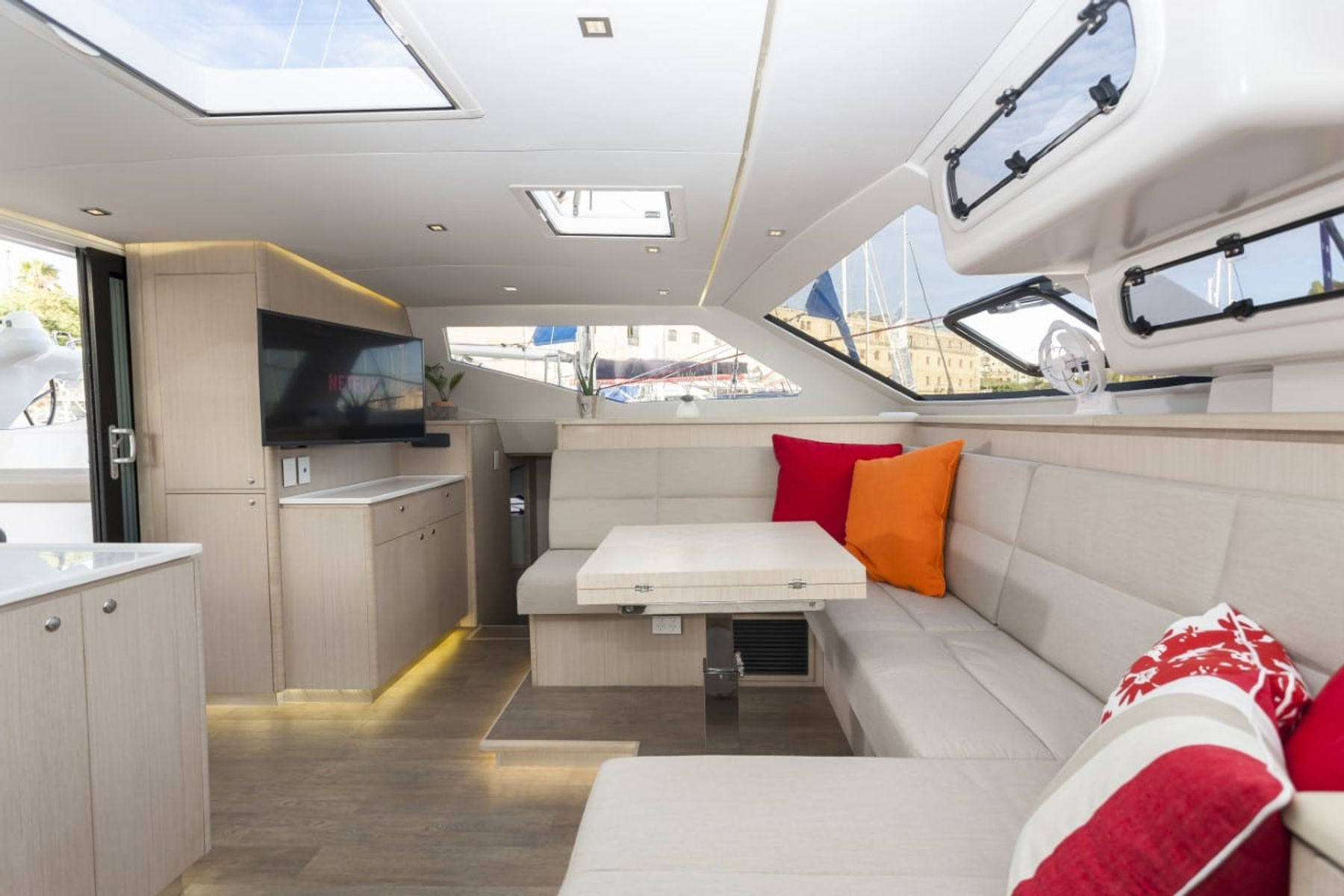 Northstar exterior, interior and detail view 6