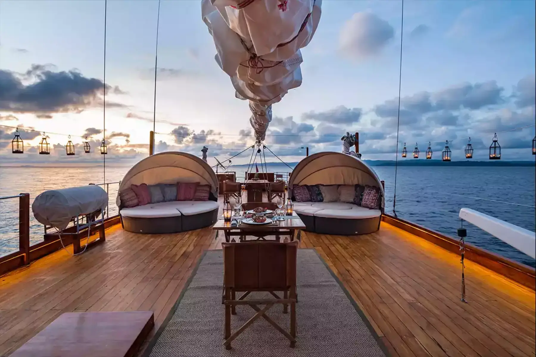 Sequoia charter yacht exterior, interior and amenity view 4