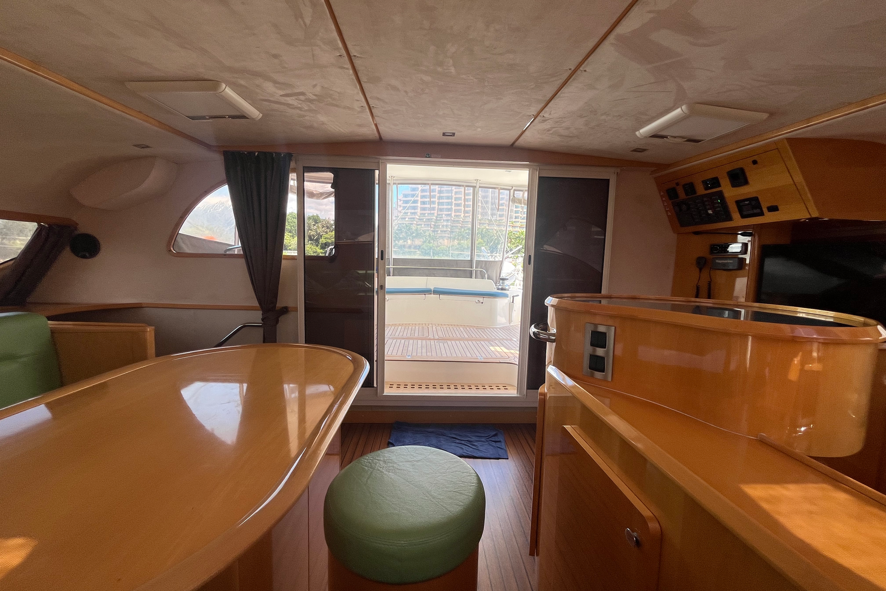 Privilege 495 exterior, interior and detail view 11