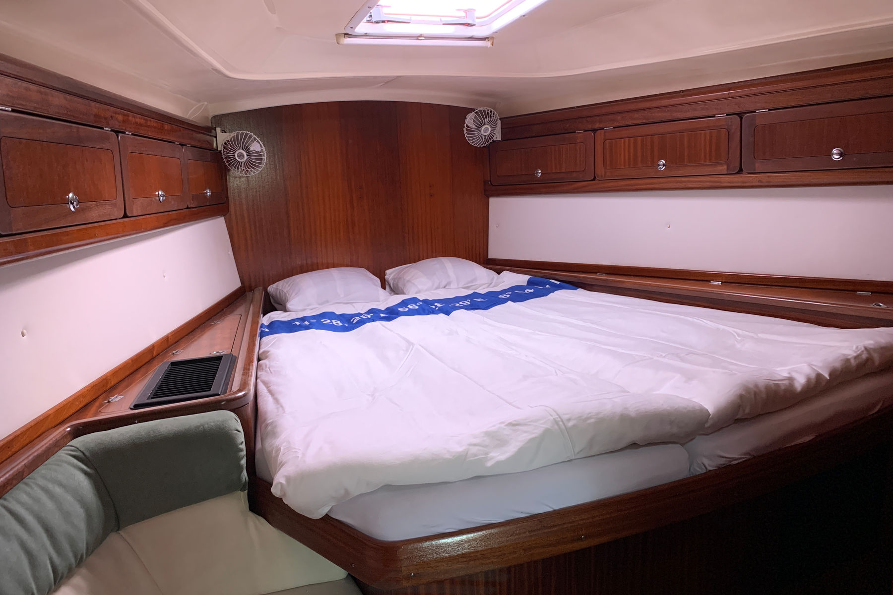 Sirocco Bavaria 47 exterior, interior and detail view 6