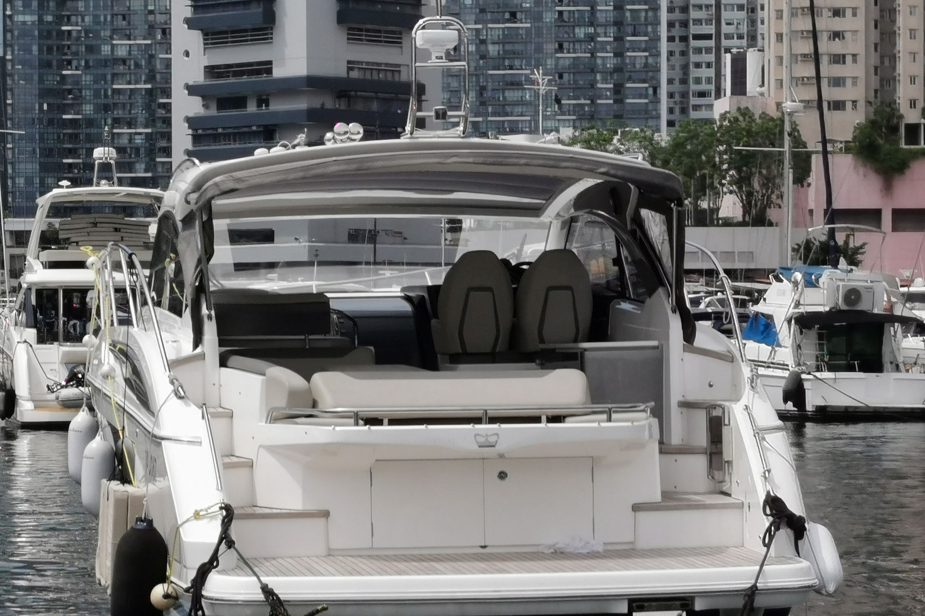 Princess V40 exterior, interior and detail view 1