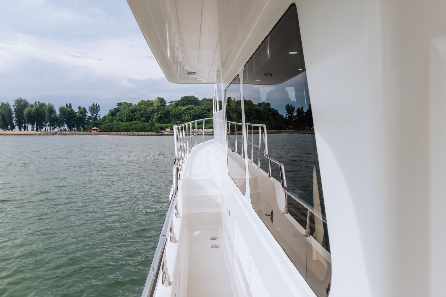 Gypsea exterior, interior and detail view 4
