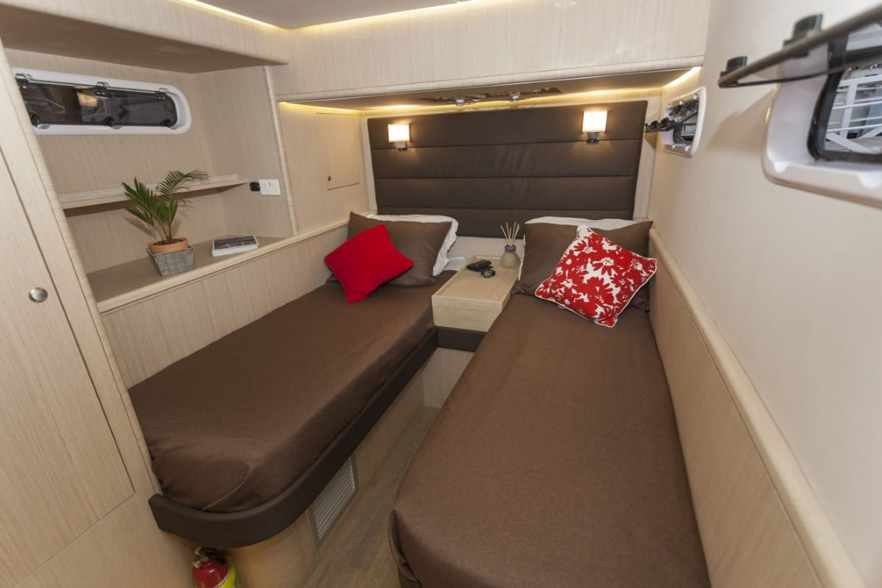 Northstar exterior, interior and detail view 11