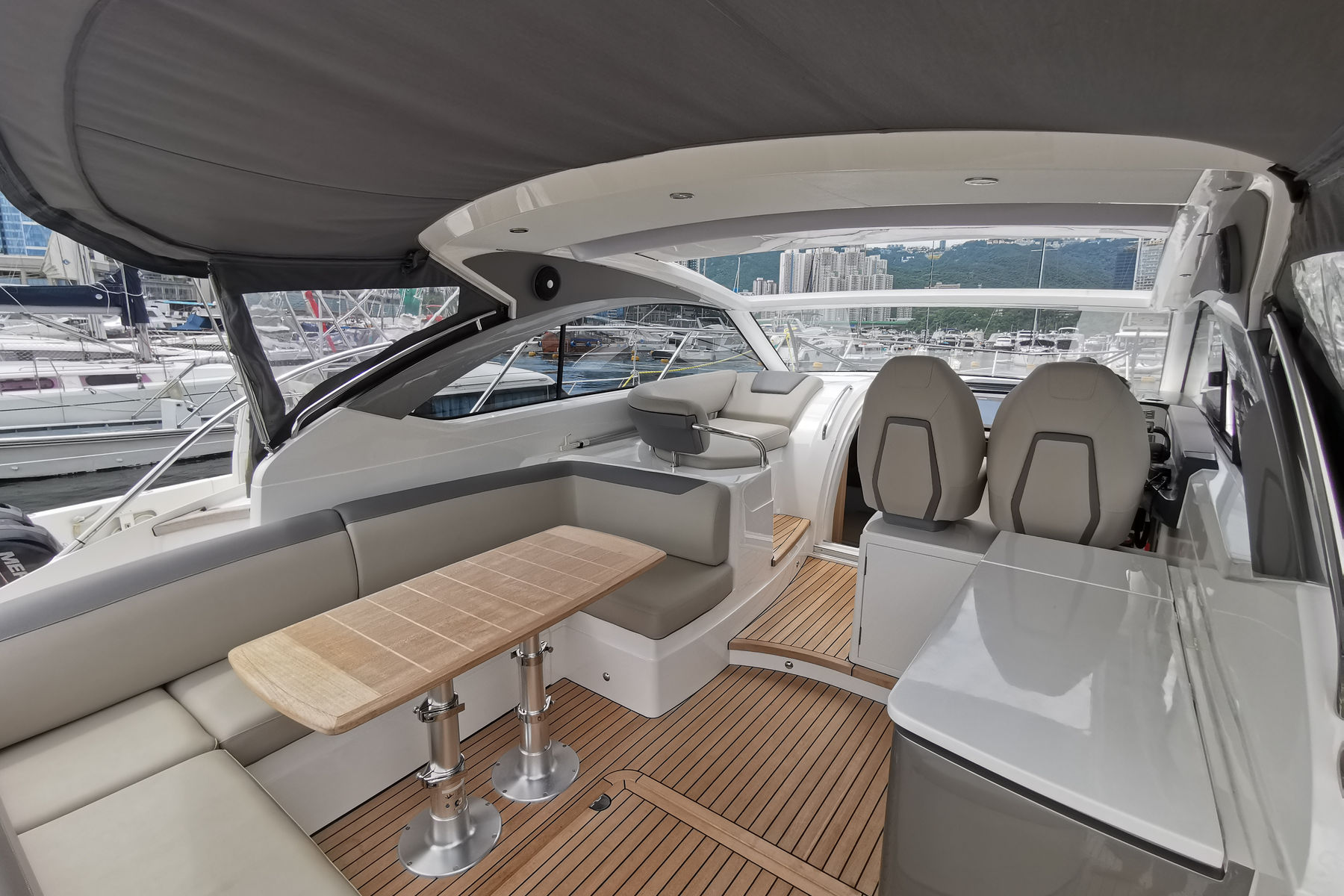 Princess V40 exterior, interior and detail view 3