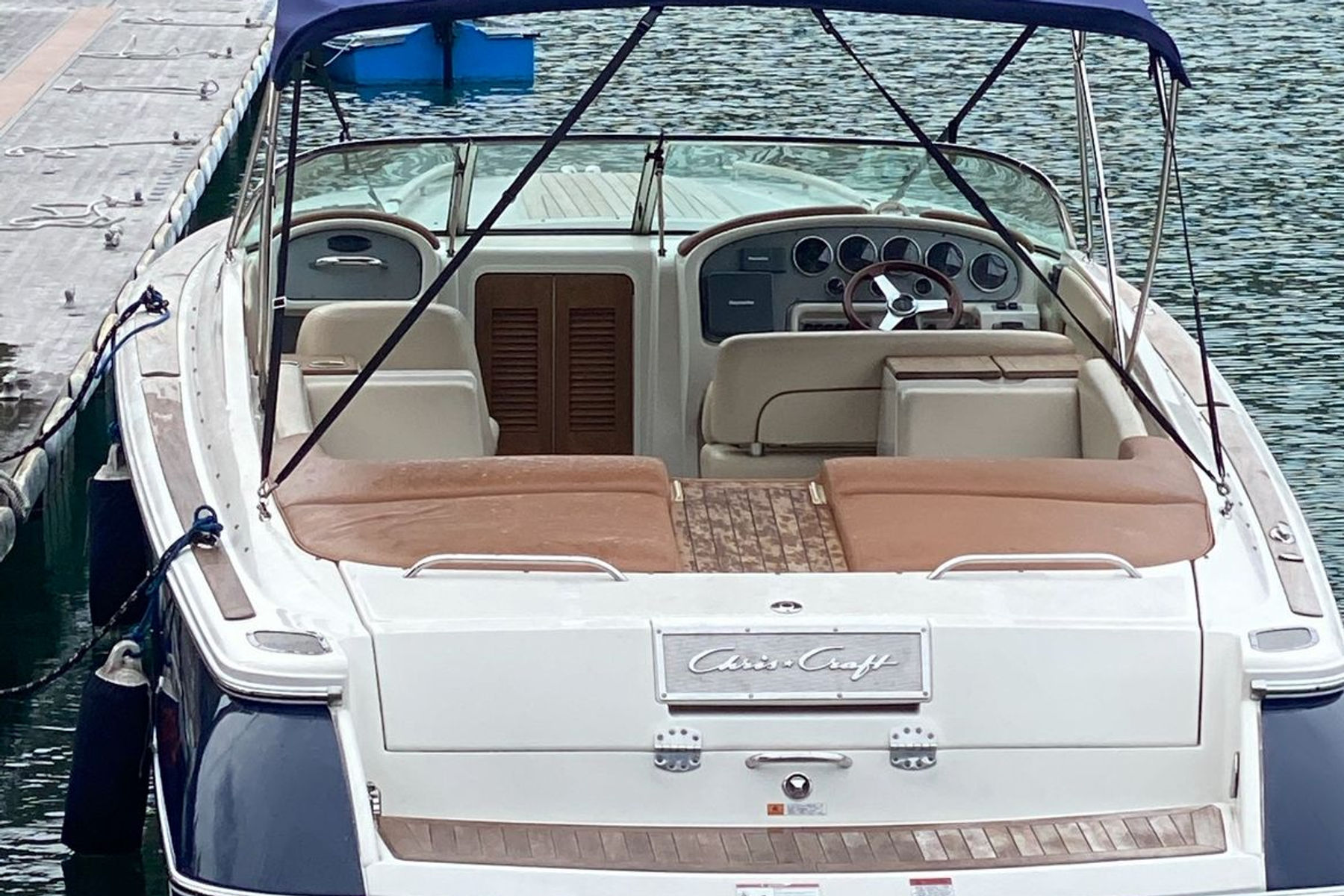 Chris Craft Corsair 28 exterior, interior and detail view 5